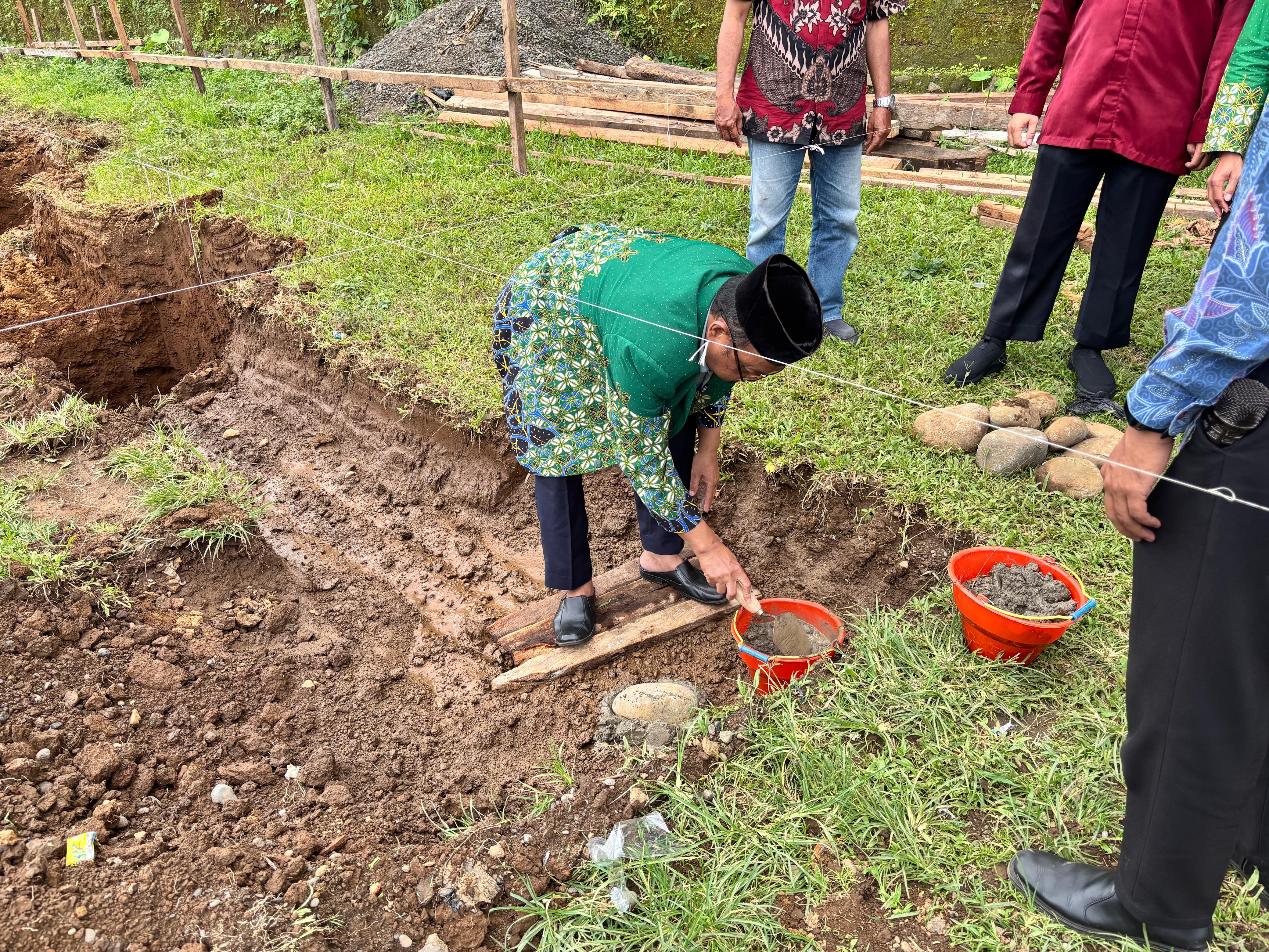 Peletakan Batu Pertama Masjid Assalam, Sentra Dakwah Baru di Jalur Wisata Baturaden